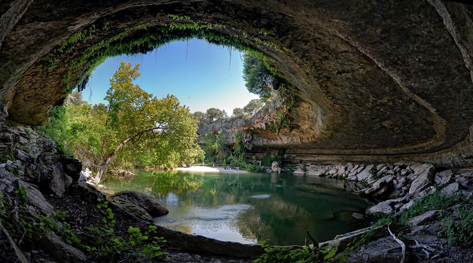 Техас - подземное озеро Гамильтон пул